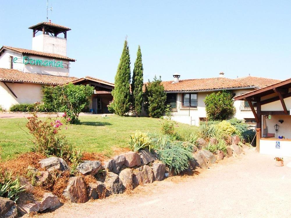 Hotel Le Domanial Commelle-Vernay Exterior photo